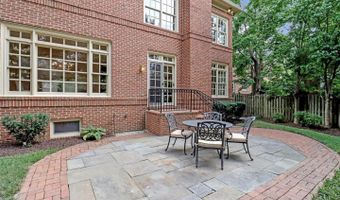 4831 26TH St N, Arlington, VA 22207