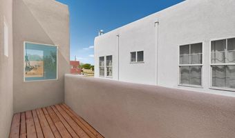 2104 San Venito Rd NW, Albuquerque, NM 87104