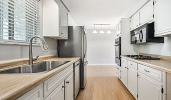 14 Angela Ct, Beech Grove, IN 46107
