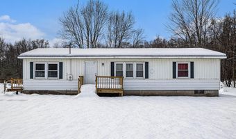 348 39th St, Allegan, MI 49010