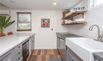 100 Renfrew Ave, Middletown, RI 02842