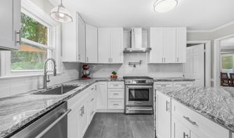 9403 FERRY LANDING Ct, Alexandria, VA 22309