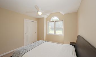 4 Jennifer Ln, Amherst, NH 03031