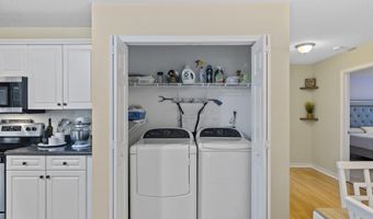 747 Onyx Cir, Boiling Springs, SC 29316