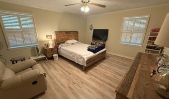 401 E Oak St, Atmore, AL 36502