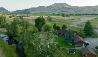 400 Lagoon Ln, Challis, ID 83226