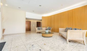 999 Wilder Ave 305, Honolulu, HI 96822