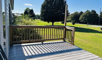 629 Old Snow Hill Rd, Ayden, NC 28513