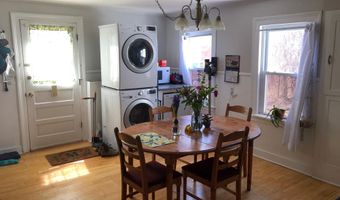 79 Park St, Burlington, VT 05401