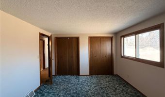 528 W Sorenson Ave, Appleton, MN 56208