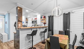 102 Battery Ln 102, Beaufort, SC 29902