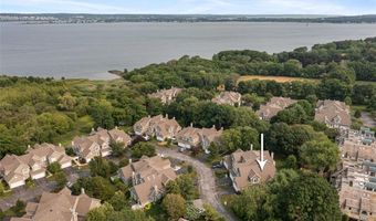 2 Seal Island Rd, Bristol, RI 02809