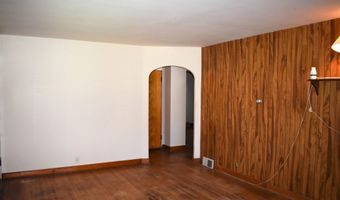 916 3Rd Ave, Ackley, IA 50601