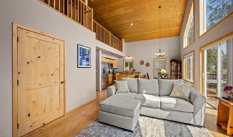 17617 E North Shore Ln, Bayview, ID 83803