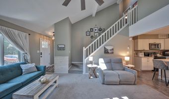 179 Chippewa Trl, Albrightsville, PA 18210