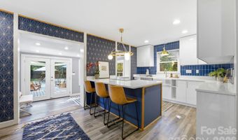 1941 Bentley Pl, Charlotte, NC 28205