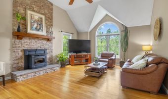 212 Oak Hill Rd, Barrington, NH 03825