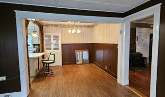 103 4th St, Bangor, ME 04401