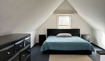 54 Agnes St, Bridgeport, CT 06606