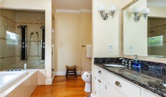 7 Gibson Ave, Narragansett, RI 02882