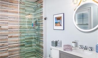 53 Stanton Ave, Narragansett, RI 02882