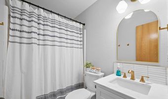840 S Sunset, Andover, KS 67002
