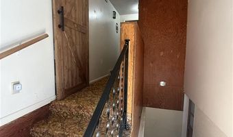 202 N Division St, Cowley, WY 82420