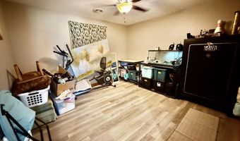 379540 N Shore Dr, Aberdeen, SD 57401