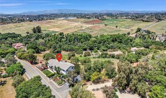 1864 Winterwarm Dr, Fallbrook, CA 92028