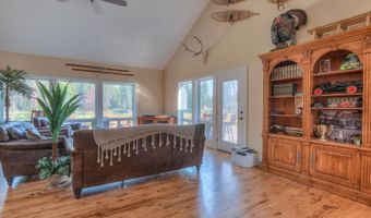 56081 Snow Goose Ct, Bend, OR 97707