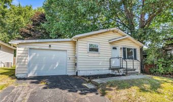 901 Jean Ave, Akron, OH 44310