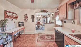 3016 Coplay Ln, North Whitehall, PA 18052