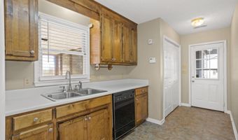 5435 Parris Bridge Rd, Boiling Springs, SC 29316