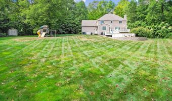 31 Nathan Hale Ct, Cheshire, CT 06410