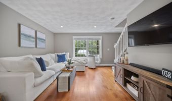 2 Taylor Mill Rd 1, Atkinson, NH 03811