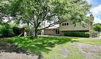 2360 N Drury Ln, Arlington Heights, IL 60004