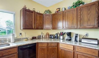420 April Oaks Ct, Ballwin, MO 63021
