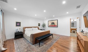 16206 Morrison St, Encino, CA 91436