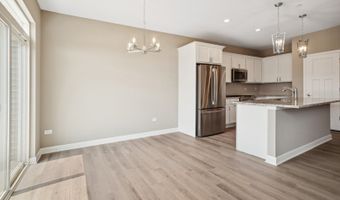 276 Masters Dr, Addison, IL 60101