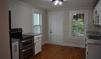 30-32 Main St, Bennington, NH 03442