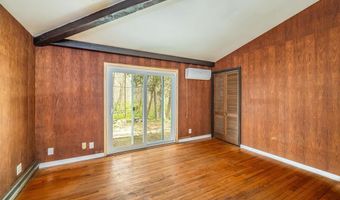 141 Gurleyville Rd, Mansfield, CT 06268