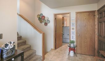 1306 S 12th St, Aberdeen, SD 57401