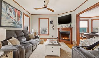 23 Clinton St, Newport, RI 02840