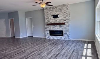 335 Highland Pointe Dr, Alto, GA 30510