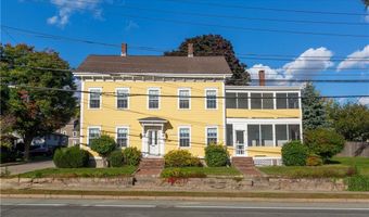 137 First Ave 2, East Greenwich, RI 02818