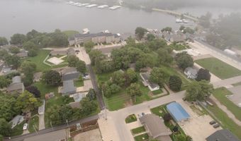 306 Iowa St, Arnolds Park, IA 51331