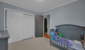 5 Lamar Dr, Athens, OH 45701