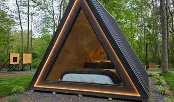 633 And 643 HANGING ROCK Rd, Augusta, WV 26704