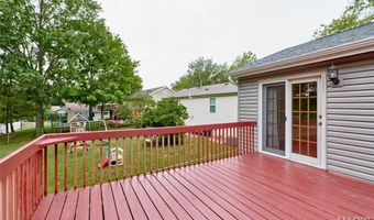 241 Valleyoak Ct, Ballwin, MO 63021