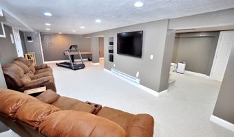 23 Kingsbridge, Avon, CT 06001